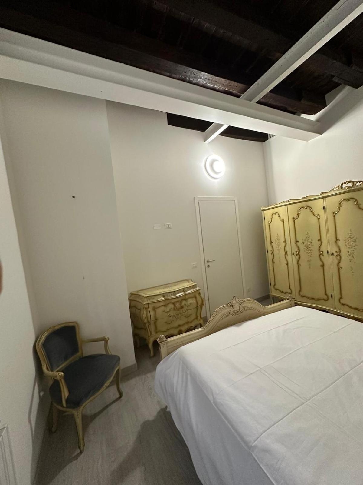 Al Campanile Apartamento Verona Exterior foto