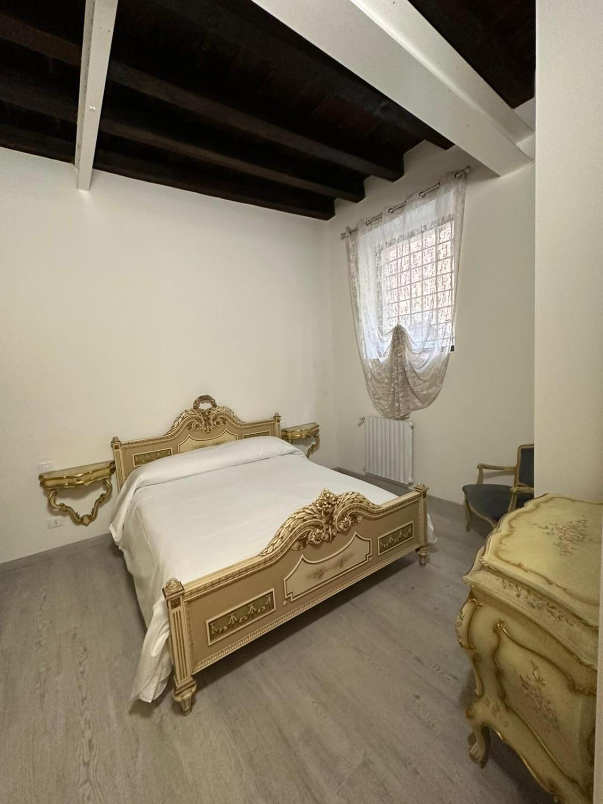 Al Campanile Apartamento Verona Exterior foto