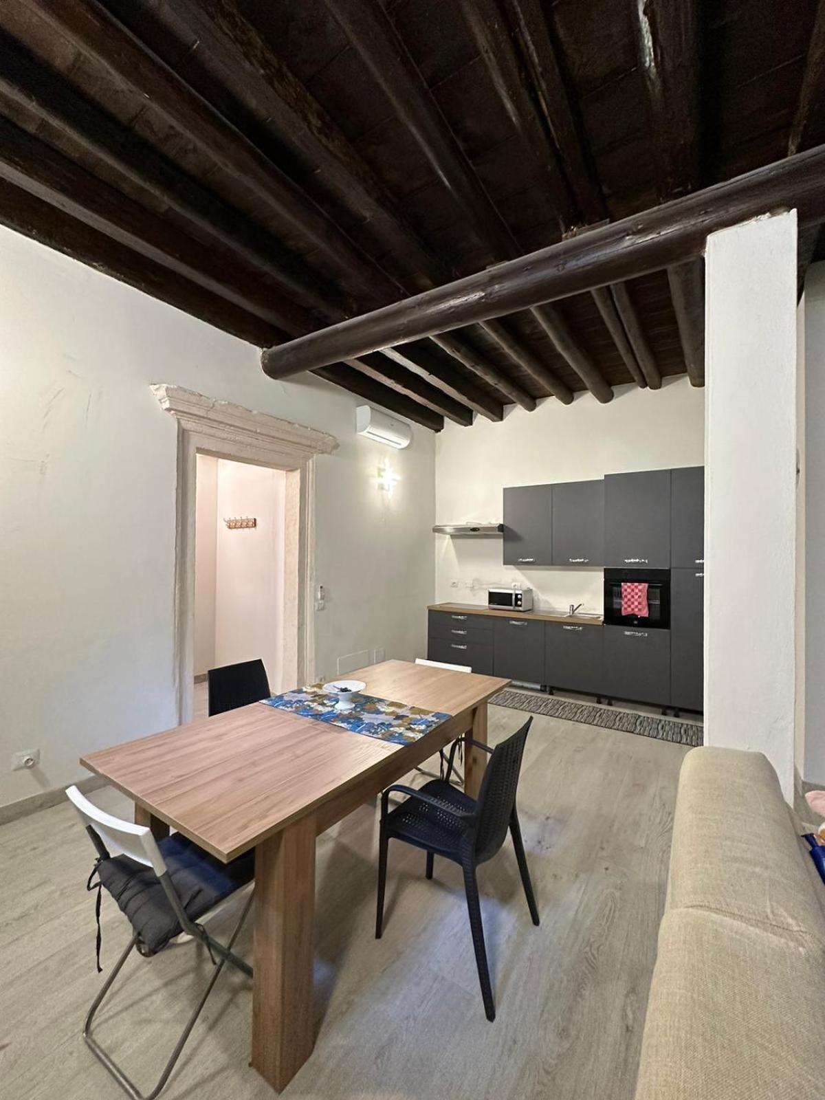 Al Campanile Apartamento Verona Exterior foto